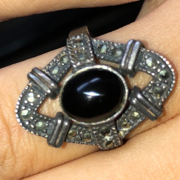 Vintage Jewelry - Vintage Sterling 925 Marcasite and Onyx Ring